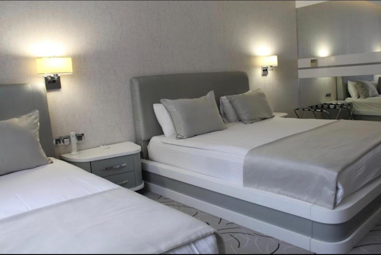אלאזיג White Line Boutique Hotel מראה חיצוני תמונה